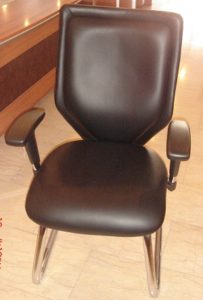 CGL67BA-LOW BACK VISITOR CHAIR